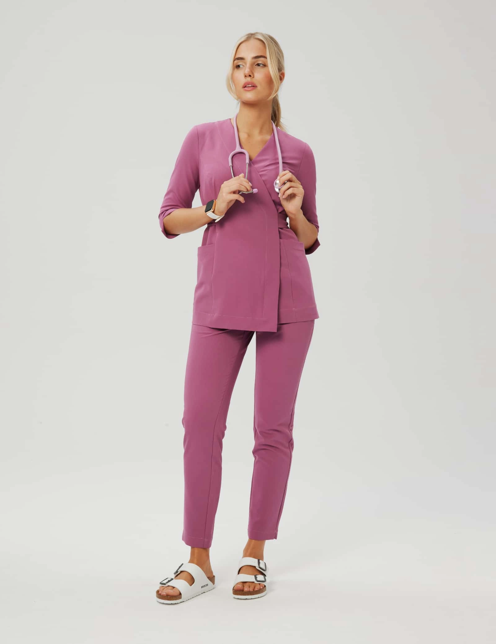 Pantaloni Medici Donna Basic – BERRY SHAKE