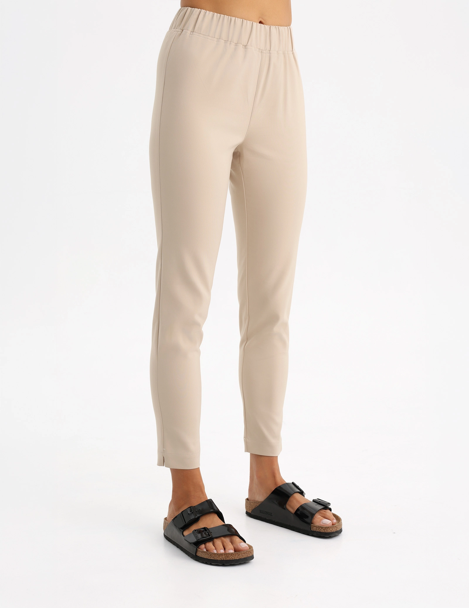 Pantaloni Medici Donna Slim Fit – NUDE