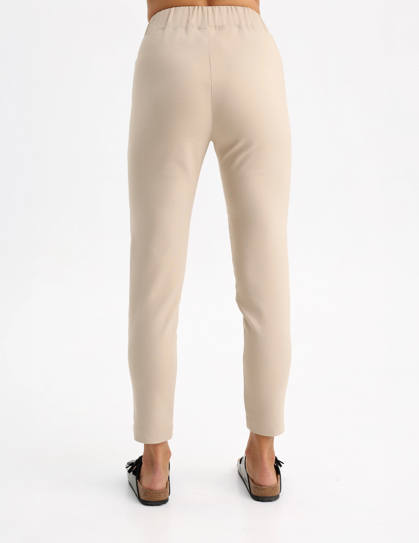 Pantaloni Medici Donna Slim Fit – NUDE